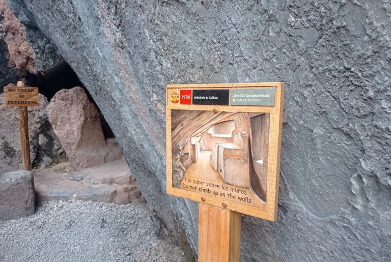 Sitio arqueológico de Qenqo