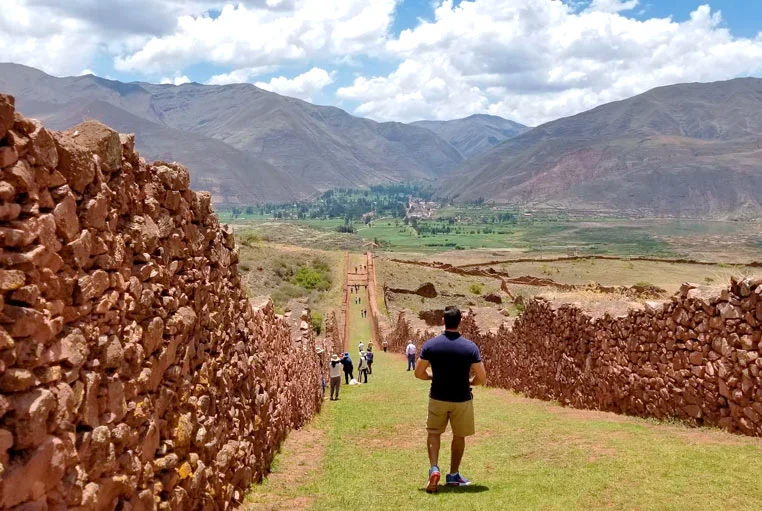 Piquillacta, the pre-Inca city of the Wari culture