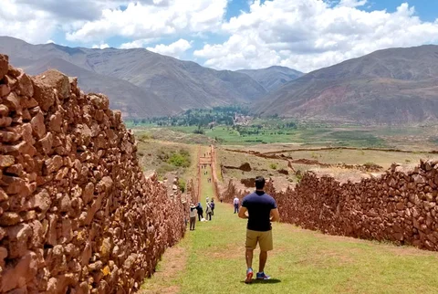 Piquillacta, the pre-Inca city of the Wari culture