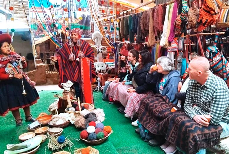 Talleres textiles tradicionales de Chinchero