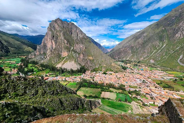 Vista general del sitio arqueológico de Ollantaytambo